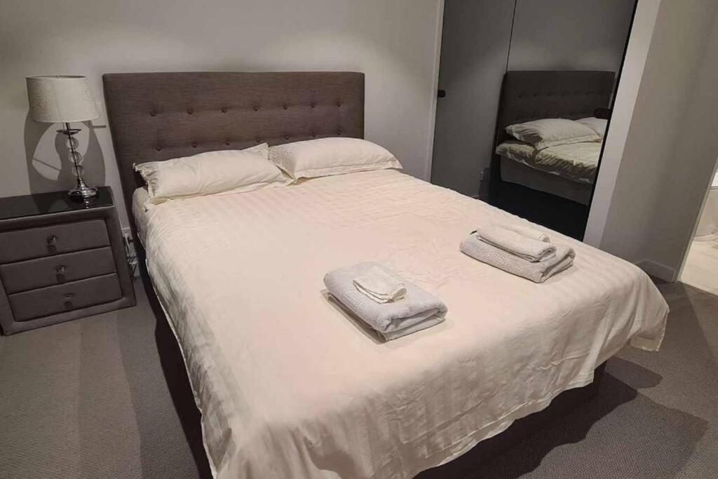 Skyone Lux 2Bed Room Aprt In Boxhill With Car Park بوكسهل المظهر الخارجي الصورة